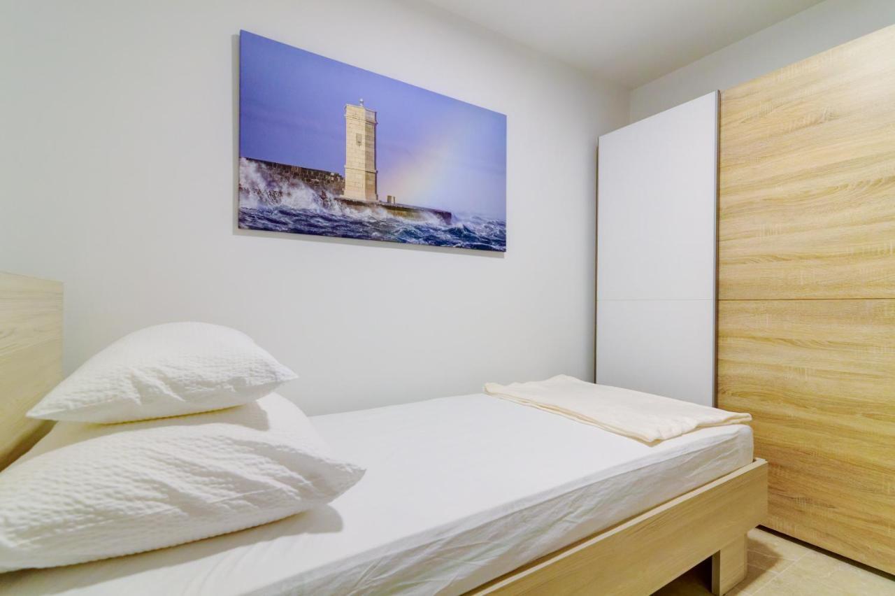 Rote Zora Appartement Senj  Buitenkant foto