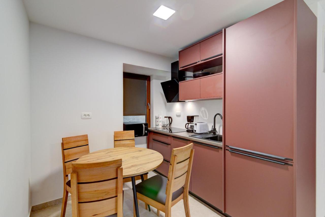 Rote Zora Appartement Senj  Buitenkant foto