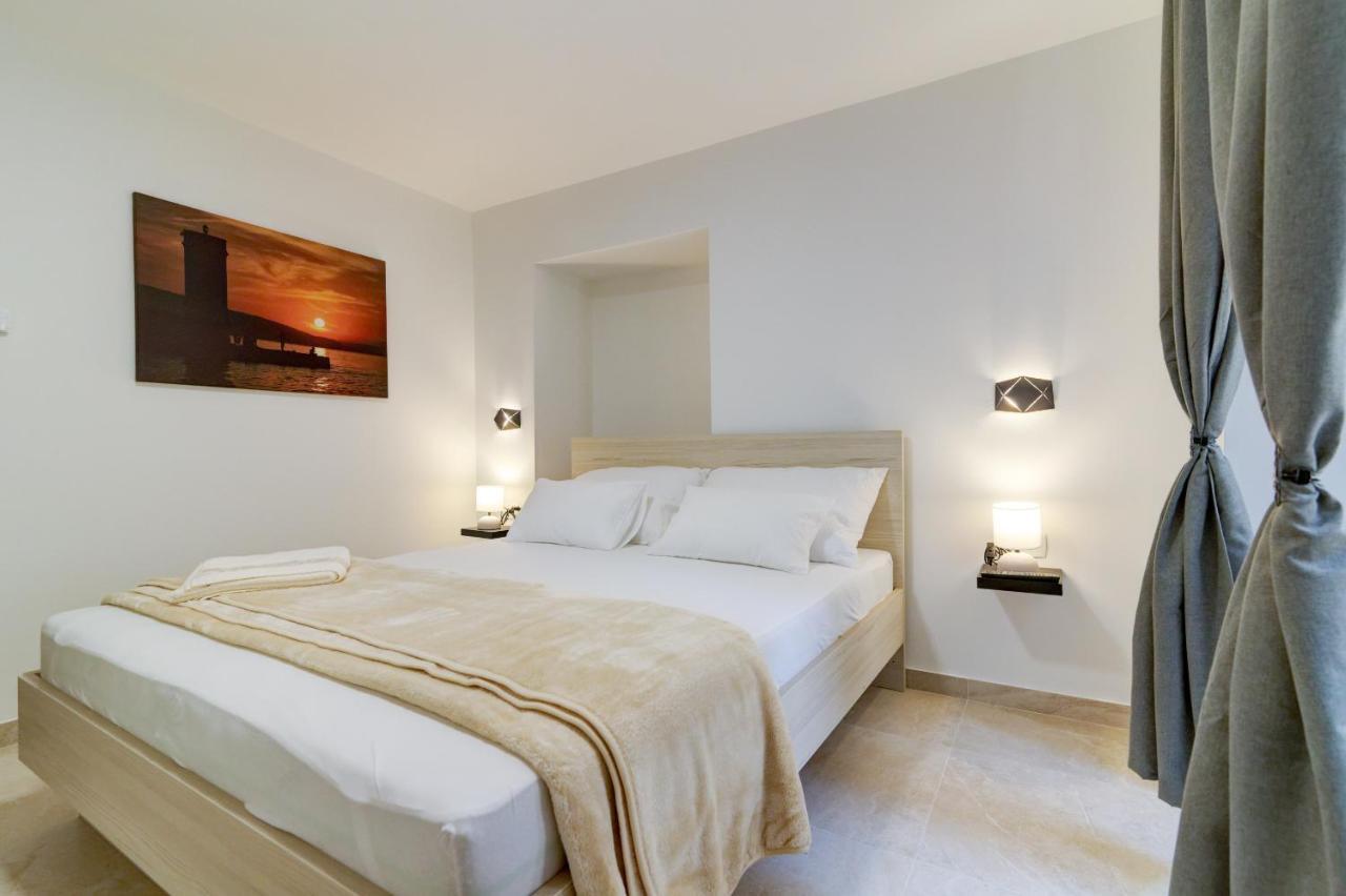Rote Zora Appartement Senj  Buitenkant foto