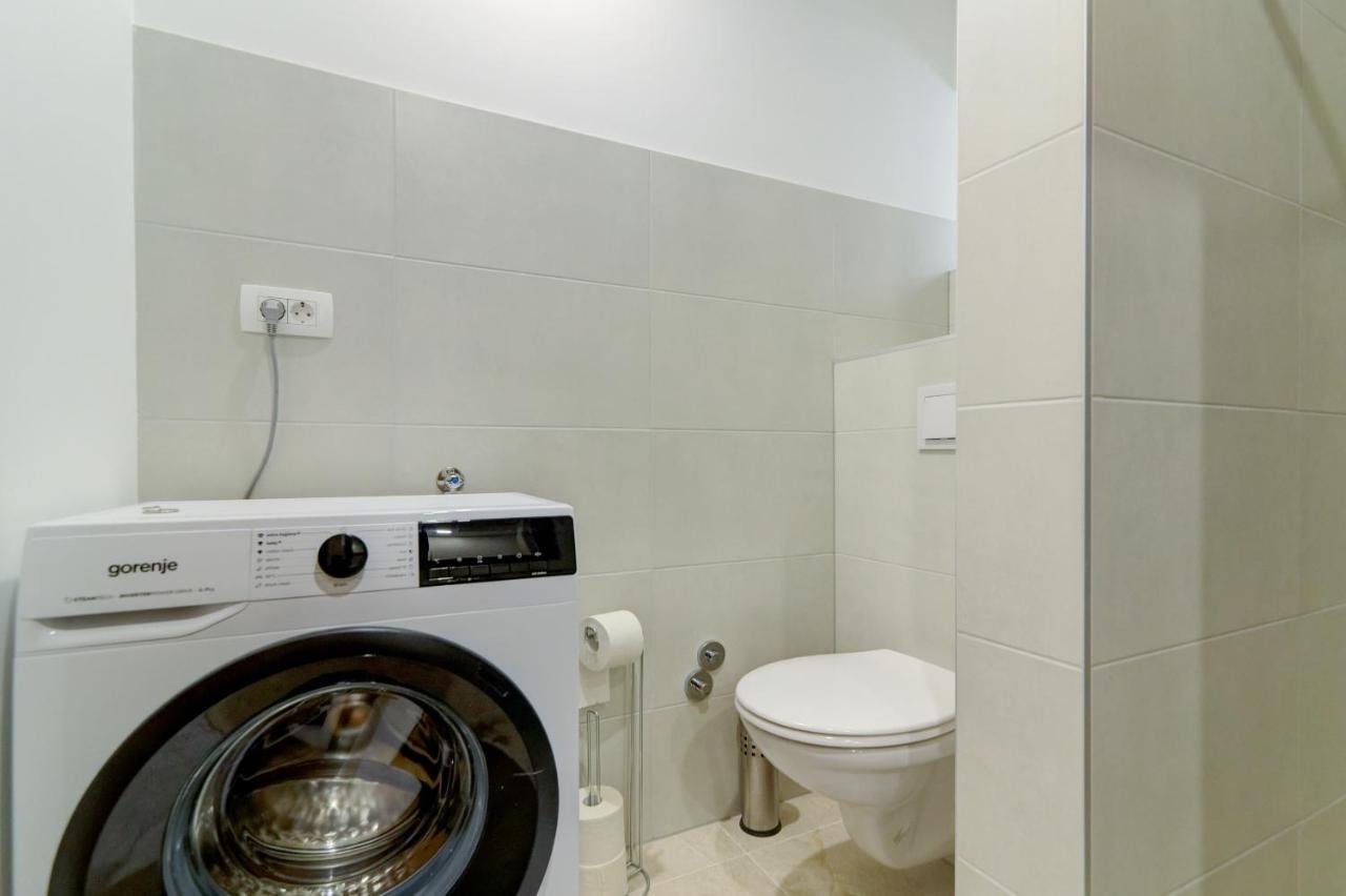 Rote Zora Appartement Senj  Buitenkant foto